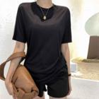 Crew-neck Silky-touch T-shirt
