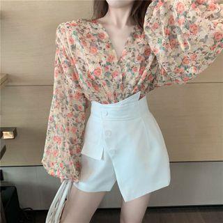 Floral Print Blouse / High-waist Shorts