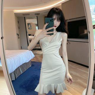 Sleeveless V-neck Ruffle Hem Mini Bodycon Dress