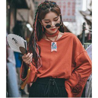 Long-sleeve Halter Embroidered T-shirt