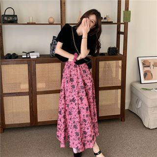 Plain Blazer / High-waist Floral Skirt