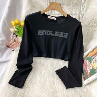 Long-sleeve Cropped Lettering T-shirt