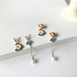Rabbit Moon & Cloud Asymmetrical Alloy Dangle Earring