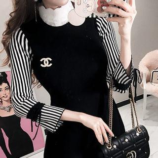 Pleated-collar Sleeveless Cropped Blouse