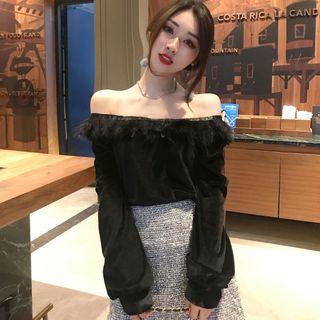 Off-shoulder Long-sleeve Furry-trim Velvet T-shirt