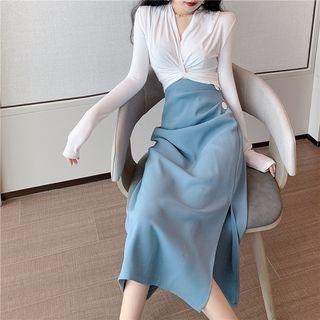 V-neck Long-sleeve T-shirt / Midi A-line Skirt