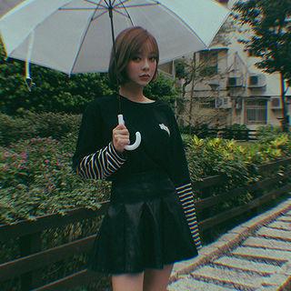 Stripe Layered-sleeve Lettering T-shirt