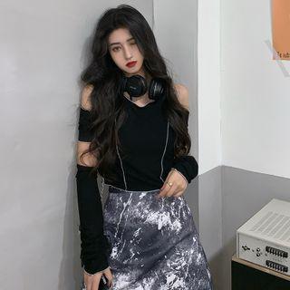 Long-sleeve Two-tone Panel Top