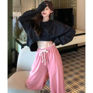 Loose-fit Crop Pullover / High-waist Harem Pants
