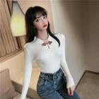 Frog-buttoned Long-sleeve T-shirt