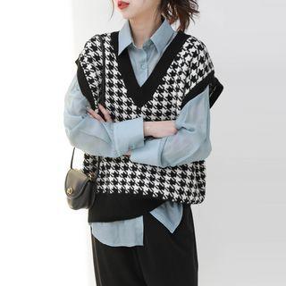 Houndstooth Sweater Vest / Plain Shirt