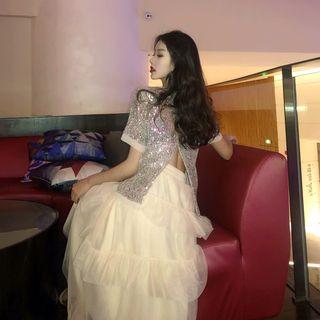 Short-sleeve Sequined T-shirt / Midi A-line Mesh Skirt
