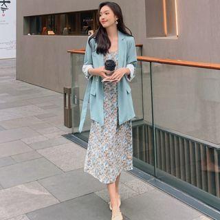 Set: Elbow-sleeve Blazer + Spaghetti Strap Floral Print Midi Dress