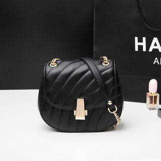 Chain Strap Saddle Crossbody Bag Black - One Size