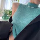 Sleeveless Turtleneck Slim-fit Knit Top