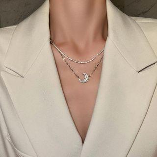 Rhinestone Crescent Pendant Necklace / Plain Necklace