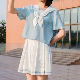Sailor Collar T-shirt / Pleated Skirt