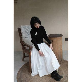 Set: Turtleneck Sweater + Butterfly Brooch