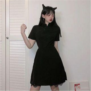 Button-front Plain Short-sleeve Dress