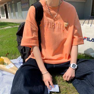Elbow-sleeve Bear-accent Lettering T-shirt