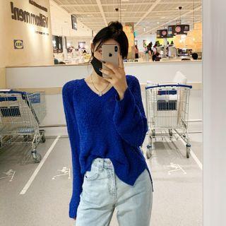 V-neck Slit-side Rib-knit Top