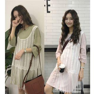 Set: Plain 3/4-sleeve T-shirt Dress + Fringed Sleeveless Lace Dress