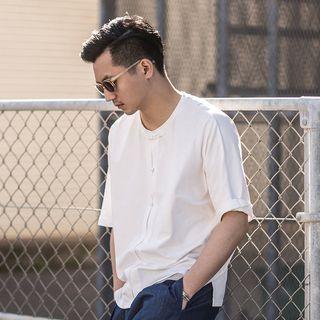 Loose-fit Frog-button T-shirt