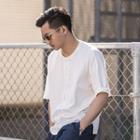 Loose-fit Frog-button T-shirt