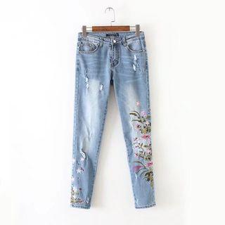 Embroidered Cropped Skinny Jeans
