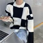Long-sleeve Distressed Plaid Sweater Black & White - One Size