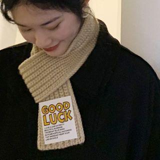 Lettering Applique Knit Scarf