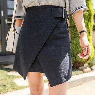 Bucked-waist Asymmetric-hem Linen Mini Skirt