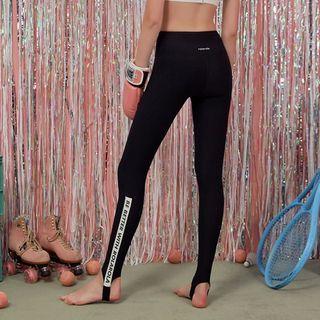 Foot-hook Letter Yoga Pants