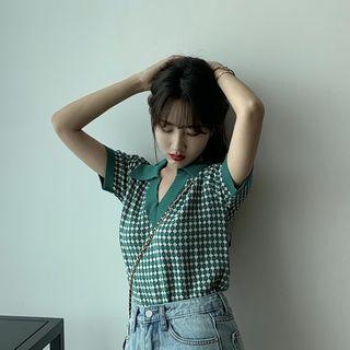 Short-sleeve Pattern Collared Knit Top Green - One Size