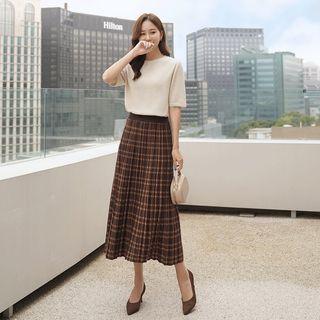 Plaid Pleated Long Knit Skirt
