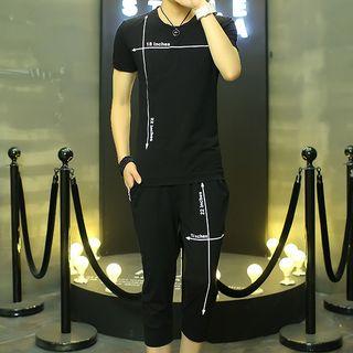 Set : Print Short-sleeve T-shirt + Capri Pants