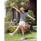 V-neck Frill-edge Stripe T-shirt