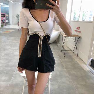 Contrast Trim Short-sleeve T-shirt / Zip-front High-waist Shorts