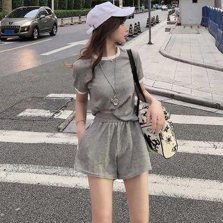 Set: Contrasted Short-sleeve T-shirt / High-waist Shorts