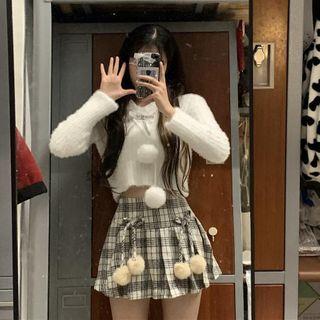 Bobble Knit Top / Plaid A-line Skirt