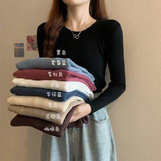 Long-sleeve Round-neck Ribbed Knit Top