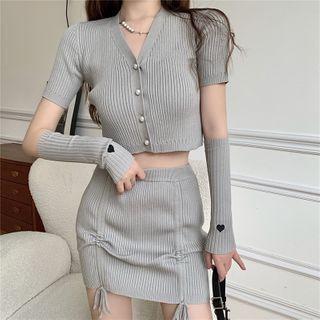Short-sleeve Ribbed Knit Top / Drawstring A-line Skirt / Heart Embroidered Arm Sleeves