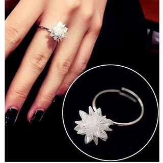 Snowflake Ring