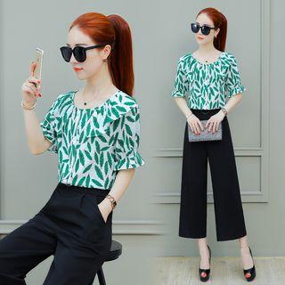 Set: Leaf Print Elbow Sleeve Top + Cropped Wide Leg Pants