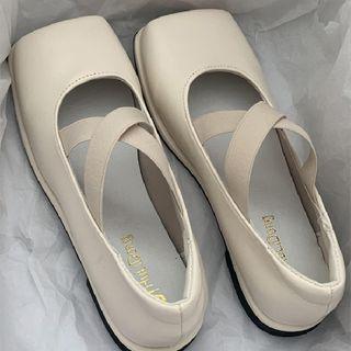 Square-toe Crisscross Mary Jane Shoes