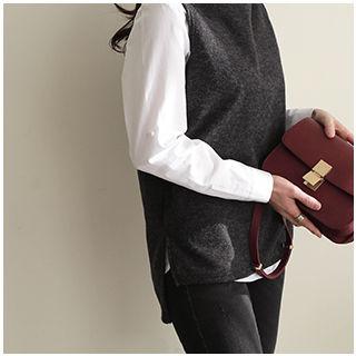 Mock-neck Dip-back Vest