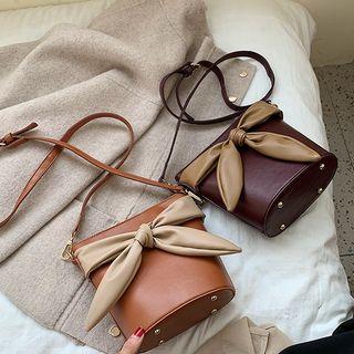 Faux Leather Bow-panel Crossbody Bucket Bag