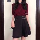 Short-sleeve Contrast Trim Knit Top / Pleated Skirt
