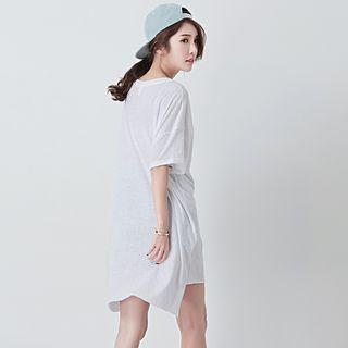 Short-sleeve Dip Back T-shirt Dress