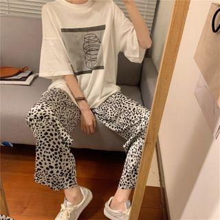 Printed Elbow-sleeve T-shirt / Leopard Print Wide-leg Pants
